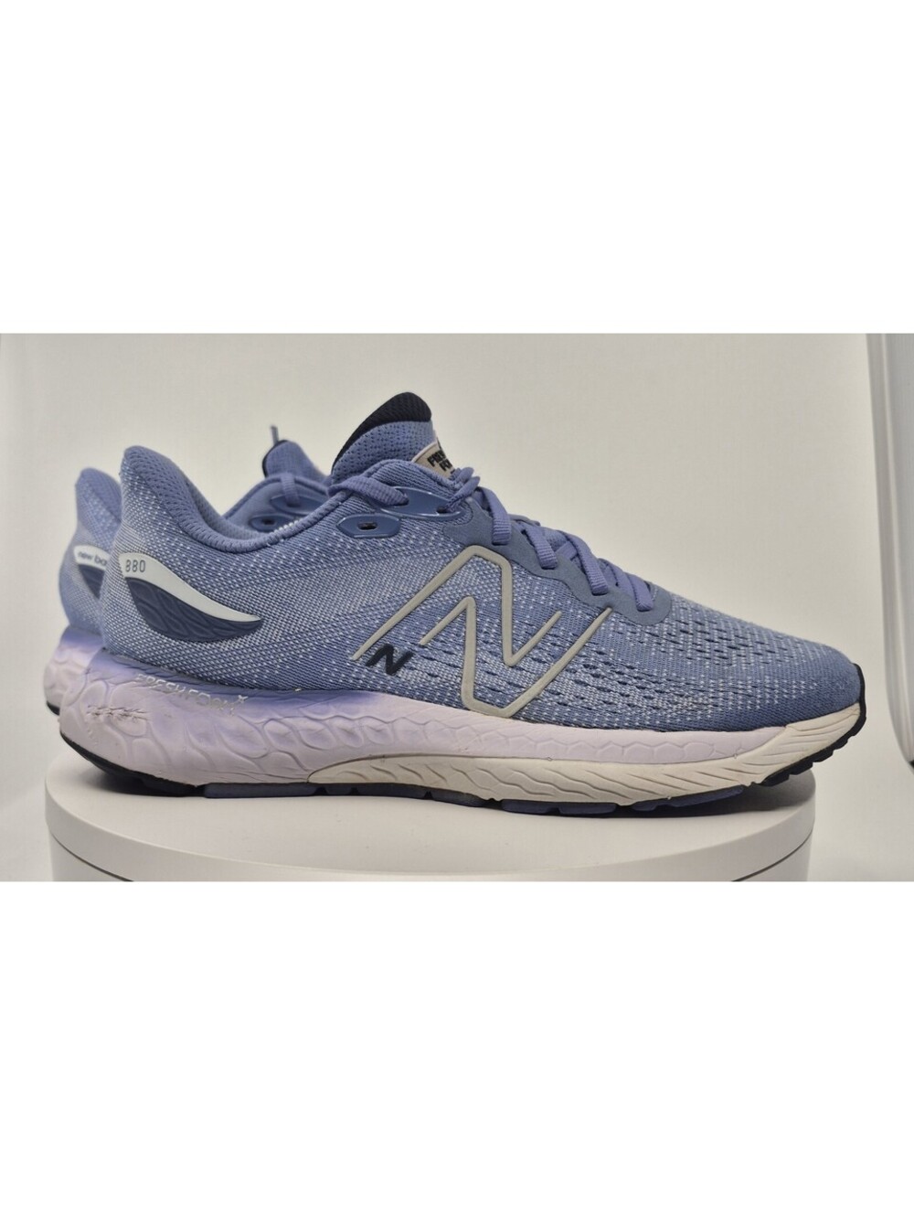 New Balance Fresh FoamX 880 V12 Womens Size 10 Running Shoes Blue Purple W880L12